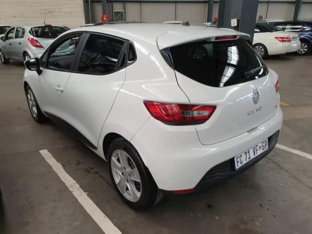 2016 VOLKSWAGEN POLO 1.6 COMFORTLINE 5DR