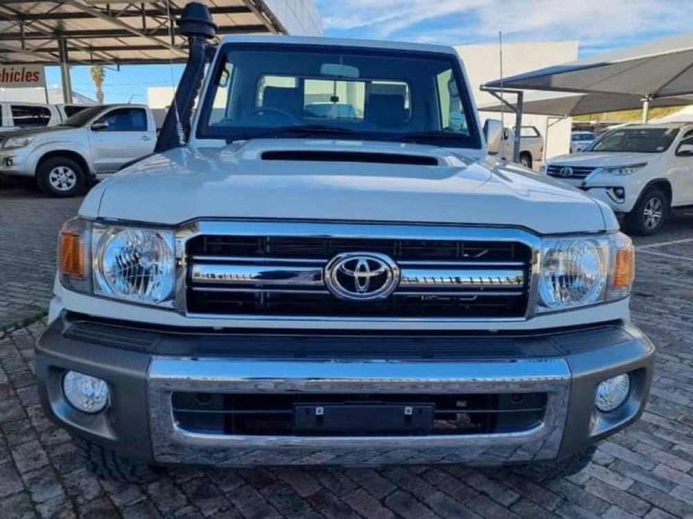 2019 Toyota Land Cruiser 79 4.5D-4D LX V8 - R110 000.00