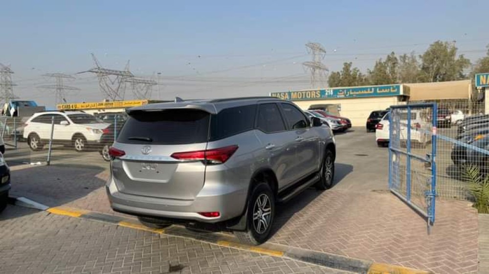 Toyota Fortuner 2017 4wd Silver Automatic Petrol