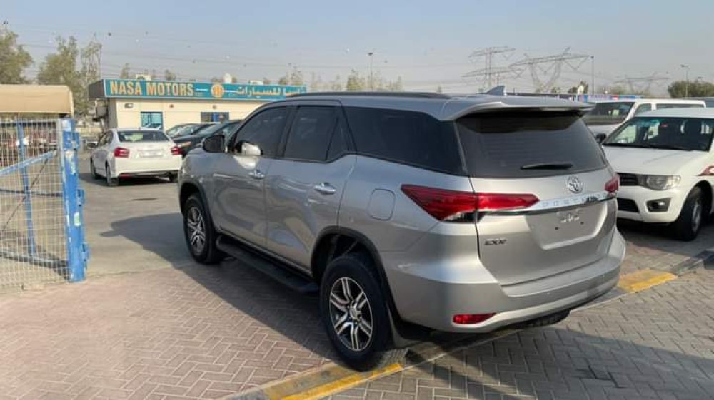 Toyota Fortuner 2017 4wd Silver Automatic Petrol